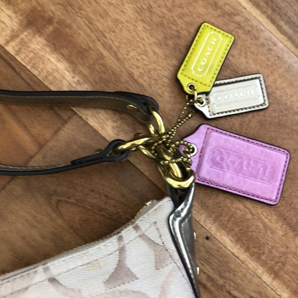 Coach Handbag - Picture 2 of 8